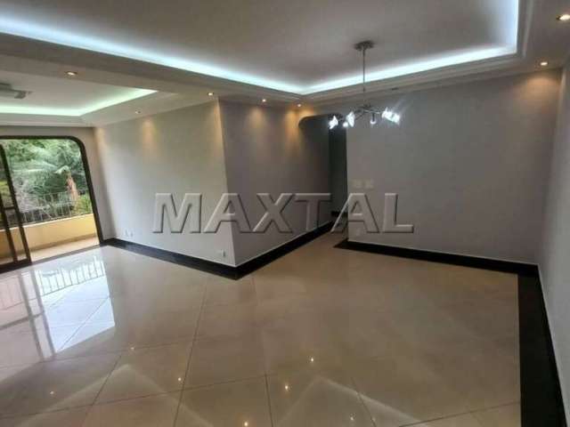 Apartamento, 153m² com 4 dormitórios, 1 suíte, sala ampla, cozinha planejada, 3 vagas.