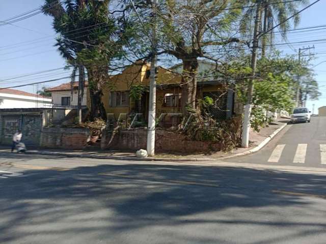 Terreno para locação no Parque Casa de Pedra - Jardim Tremembé. Com 340 metros² de esquina.