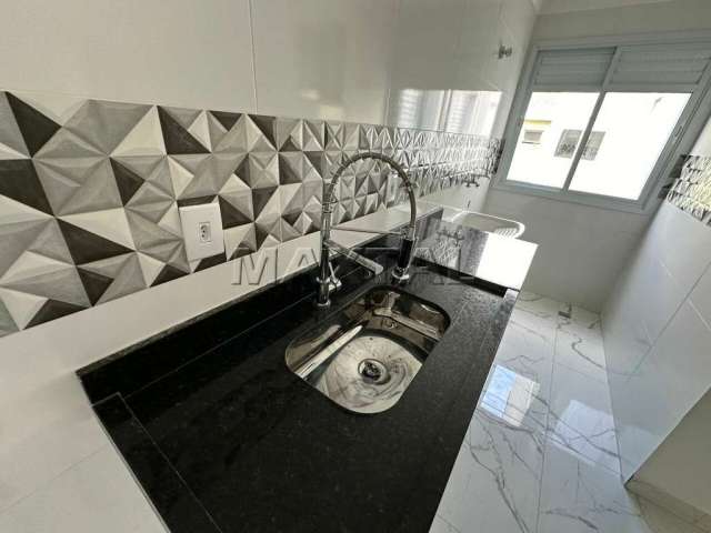 Apartamento novo à venda na Vila NIvi, de 45m²; Com 2 dormitórios e quintal privativo.