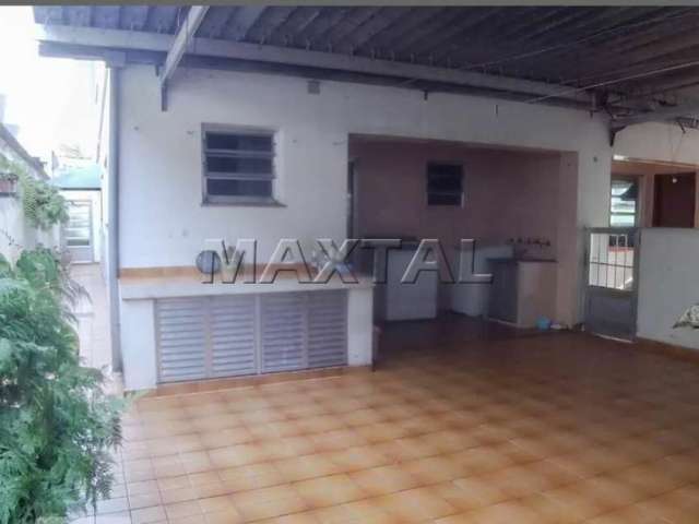 Sobrado 360m², 3 dormitórios, 2 suítes, 5 banheiros, sala, cozinha, copa, quintal, área de serviço,