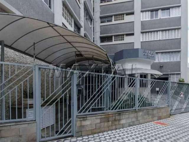 Apartamento à venda em Santana, com 80m², 2 quartos sem garagem, na Av Braz Leme.