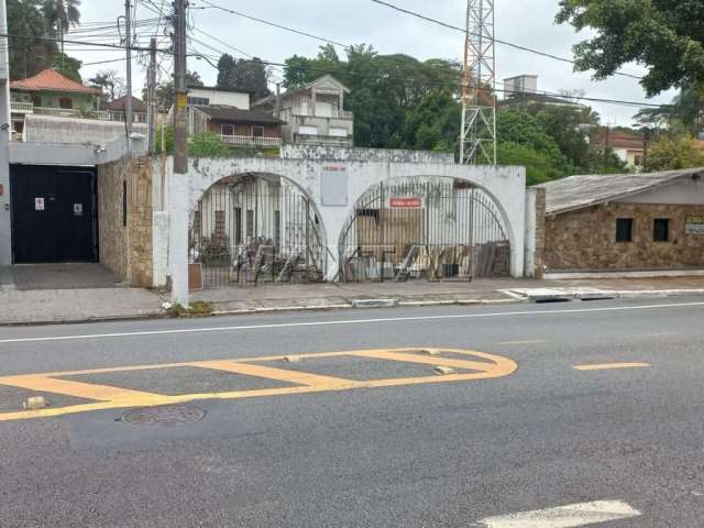 Terreno no Tremembé, na Avenida Nova Cantareira, com 480 m². Estuda-se Proposta e Permuta.