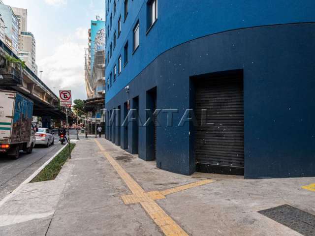 Loja de esquina com 75 m² e 2 banheiros para locação, na Vila Buarque, Santa Cecilia.