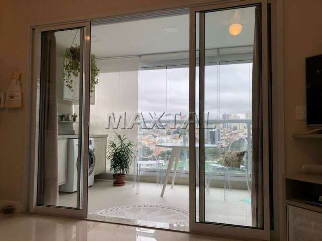 Apartamento no Jardim São Paulo com 1 dormitório, 1 vaga de garagem, de 42m², próximo ao Metrô.