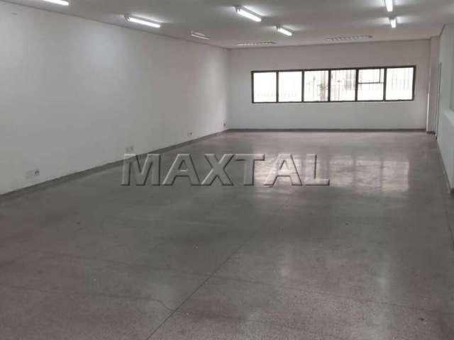 Sala comercial em Santana, 164m² com copa, 1 escritório, 4 banheiros. Região de comercial intenso