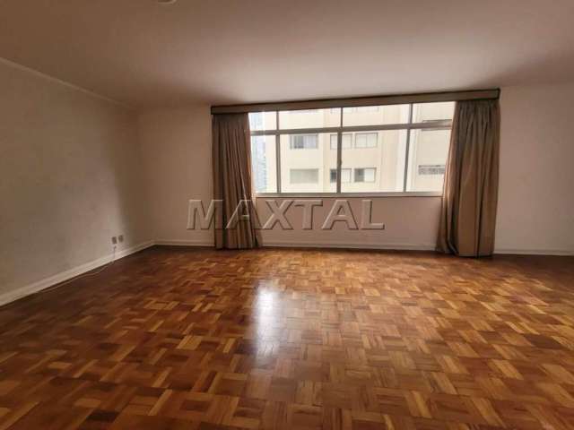 Apartamento à venda, com 3 dormitórios, 2 vagas, de 160m². Cerqueira César.