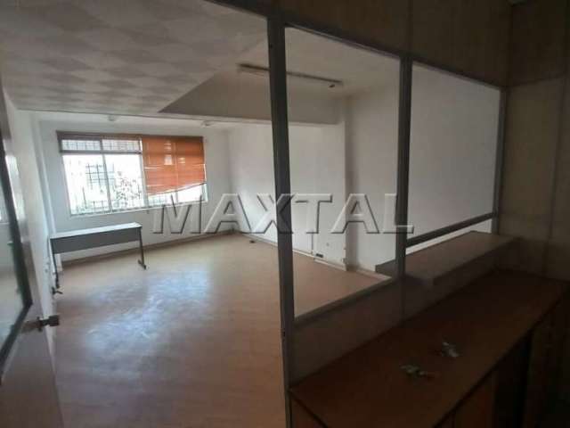 Sala comercial em Santana com 30m², ao lado das Casas Bahia da Voluntários .