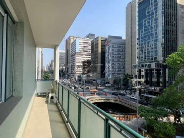 Sala comercial 120m² para alugar na Avenida Paulista. Com 5 salas e 3 banheiros.