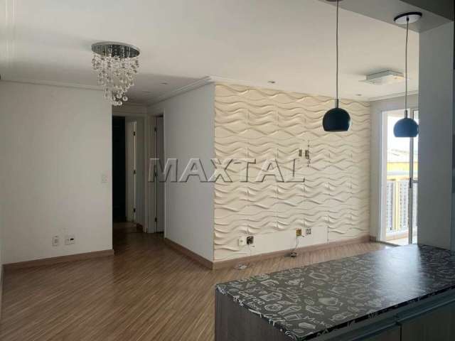 Apartamento de 63m² para alugar. Com 2 dormitórios, varanda, 2 banheiros, 1 vaga e lazer completo.