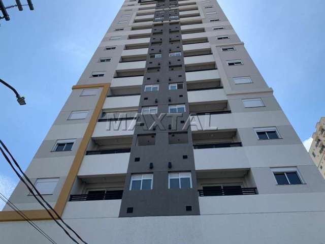 Apartamento 40m²  à venda na Vila Pauliceia. Com 2 dormitórios, sala com varanda