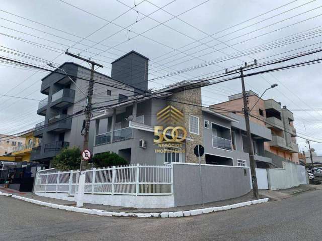 Casa com 3 dormitórios à venda, 400 m² por R$ 1.785.000,00 - Serraria - São José/SC