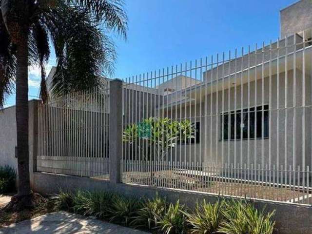 Casa com 3 dormitórios sendo 01 suíte  para alugar, 102 m² por R$ 2.500/mês - Parque Hortência - Maringá/PR