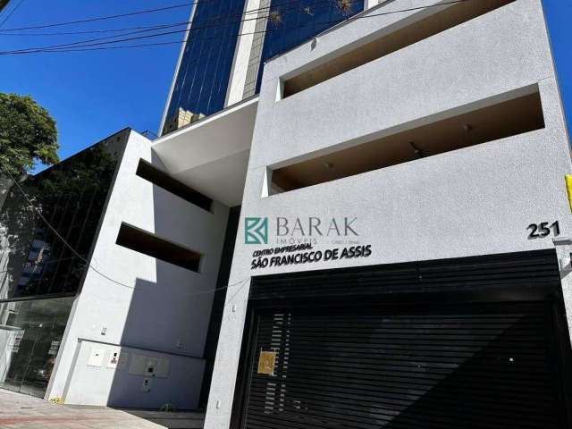 Andar corporativo em Edifício Comercial na Zona 01