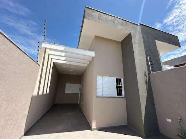 Casa com 3 dormitórios sendo 01 suíte  à venda, 75 m² por R$ 280.000 - Jardim São Paulo - Sarandi/PR