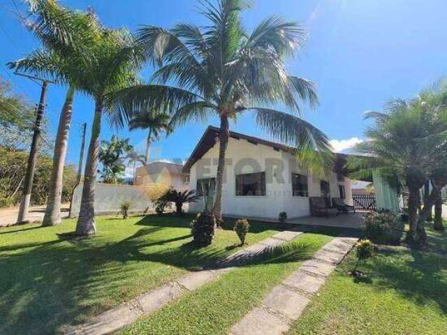 Casa com 3 quartos, 199m², à venda em Caraguatatuba, Mar Verde