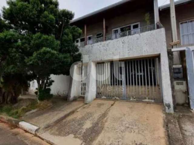 Casa com 3 quartos à venda na Rua Harley Salvador Bove, 380, Parque Jambeiro, Campinas, 238 m2 por R$ 750.000