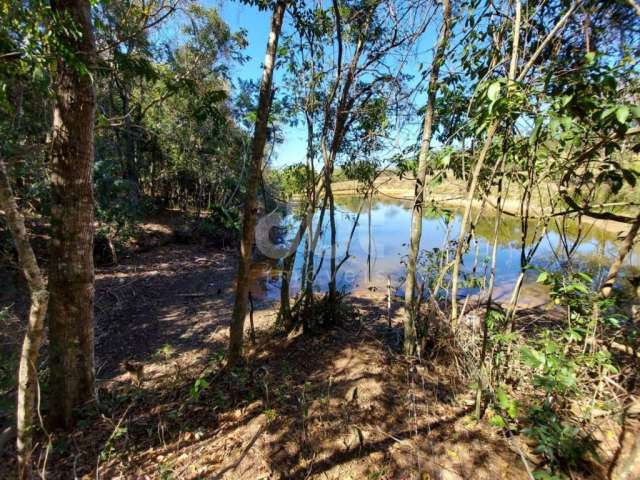 Fazenda à venda na São José, KM 3, Barreiro, Santo Antônio de Posse, 100753 m2 por R$ 2.690.000