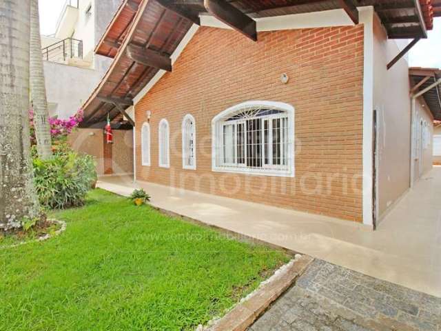 CASA à venda com 3 quartos em Peruíbe, no bairro Jardim Ribamar