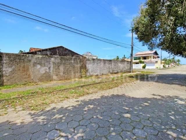 TERRENO à venda em Peruíbe, no bairro Estancia Balnearia Convento Velho