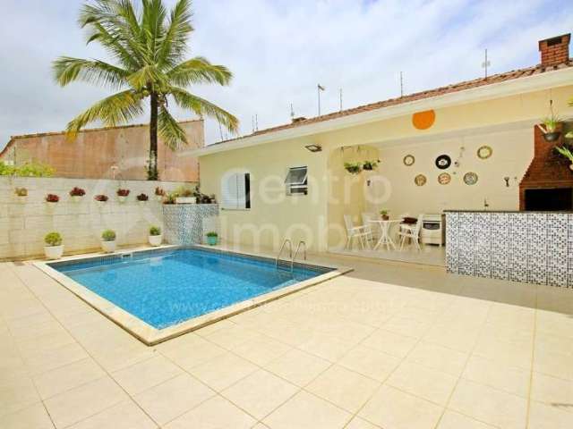 CASA à venda com piscina e 5 quartos em Peruíbe, no bairro Jardim Beira Mar