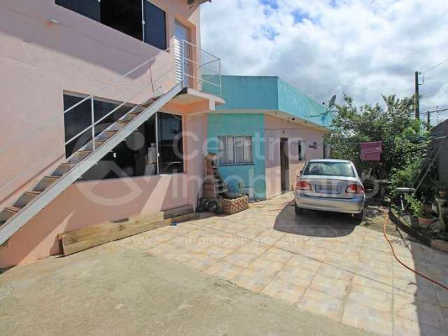 CASA à venda com 3 quartos em Peruíbe, no bairro Parque D Aville