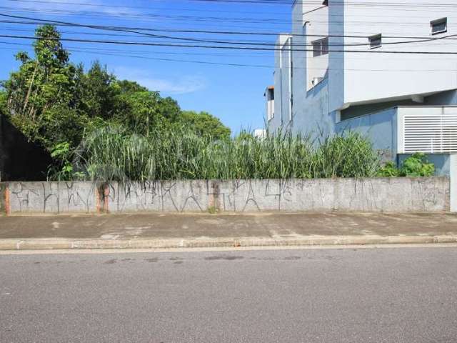 TERRENO à venda em Peruíbe, no bairro Centro