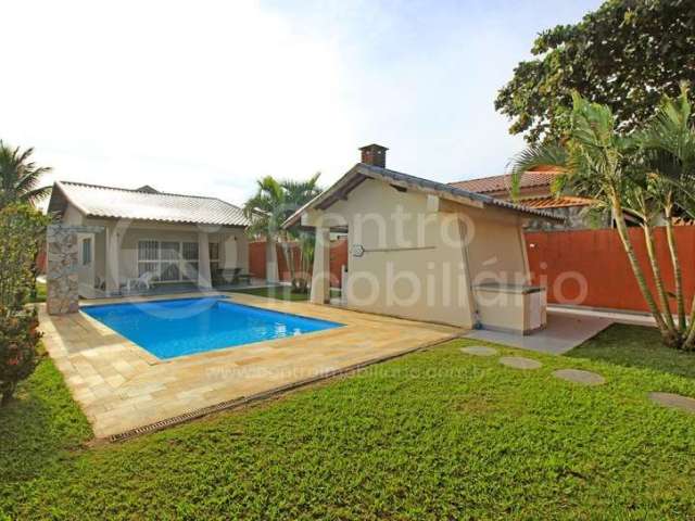 CASA à venda com piscina e 5 quartos em Peruíbe, no bairro Jardim Ribamar