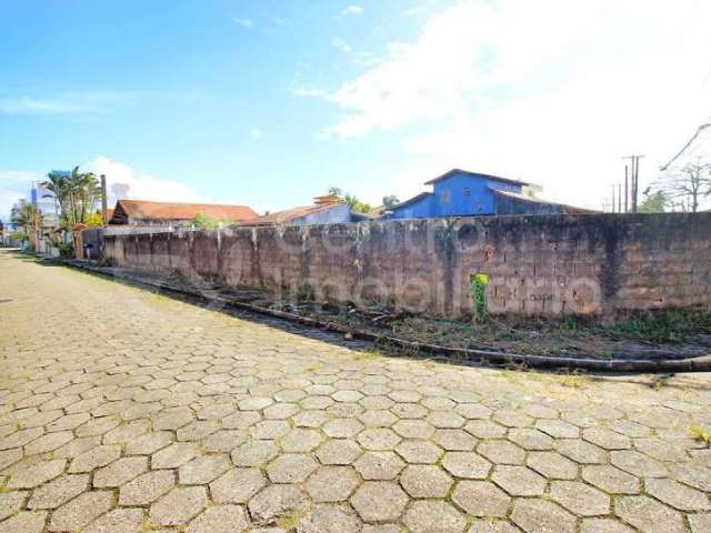 TERRENO à venda em Peruíbe, no bairro Belmira Novaes