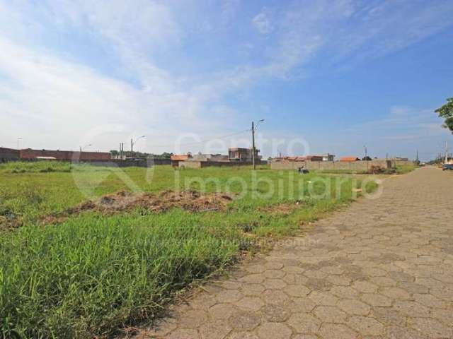 TERRENO à venda em Peruíbe, no bairro Flora Rica