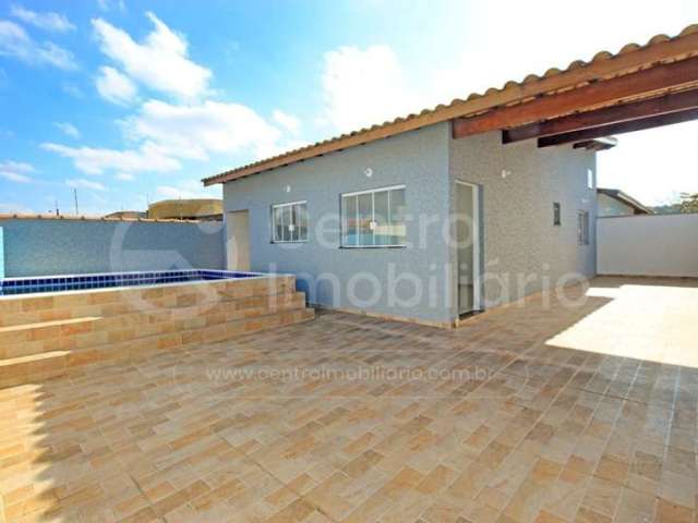 CASA à venda com piscina e 2 quartos em Peruíbe, no bairro Balneario Josedy