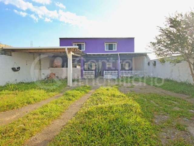 CASA à venda com 3 quartos em Peruíbe, no bairro Estancia dos Eucaliptos