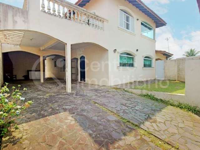 CASA à venda com 5 quartos em Peruíbe, no bairro Balneario Florida