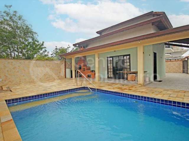 CASA à venda com piscina e 5 quartos em Peruíbe, no bairro Balneario Josedy