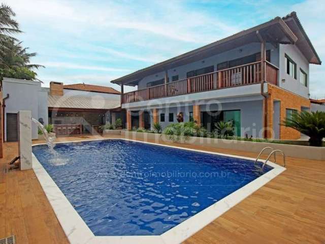 CASA à venda com piscina e 5 quartos em Peruíbe, no bairro Jardim Icaraiba