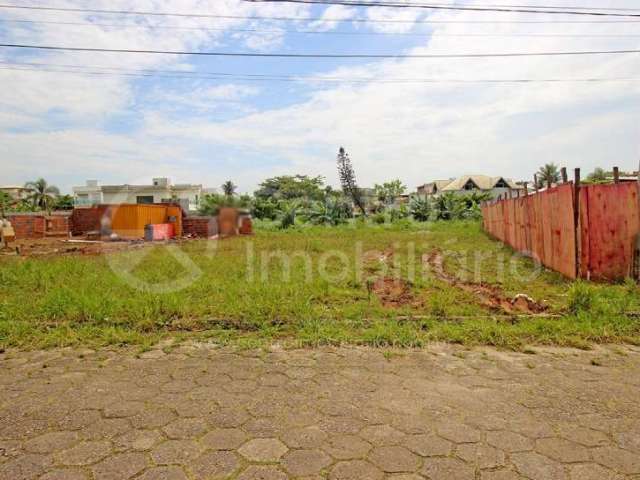 TERRENO à venda em Peruíbe, no bairro Parque Balneario Oasis