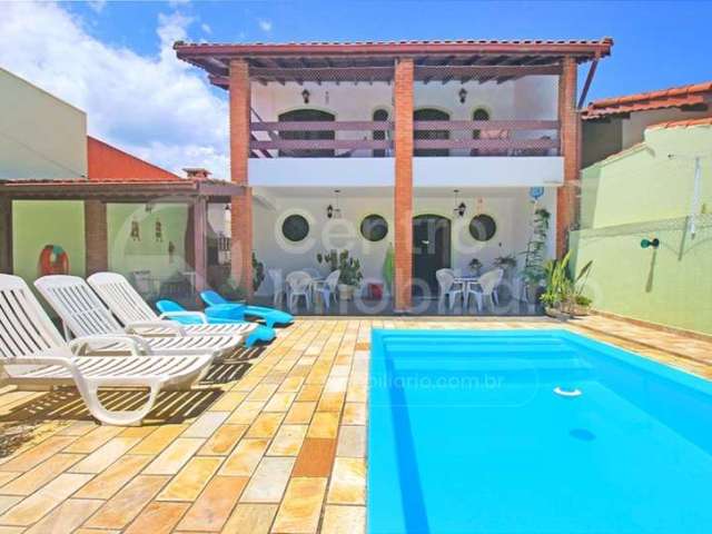 CASA à venda com piscina e 5 quartos em Peruíbe, no bairro Parque Balneario Oasis