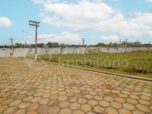 TERRENO à venda em Peruíbe, no bairro Bougainvillee V