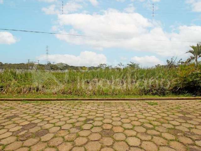 TERRENO à venda em Peruíbe, no bairro Bougainvillee V