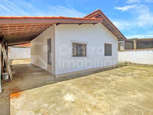 CASA à venda com 2 quartos em Peruíbe, no bairro Jardim Brasil