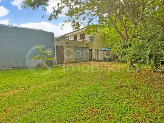 CASA à venda com 3 quartos em Peruíbe, no bairro Jardim Brasil