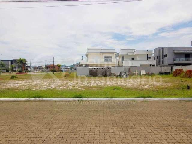 TERRENO à venda em Peruíbe, no bairro Residencial Flora Rica