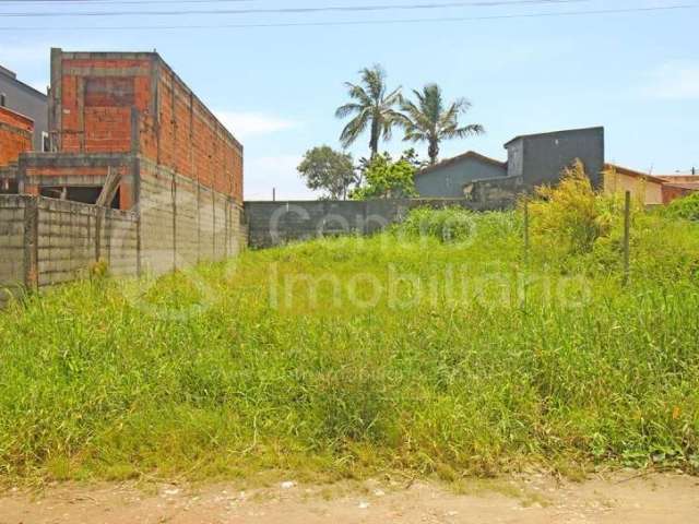 TERRENO à venda em Peruíbe, no bairro Jardim Imperador