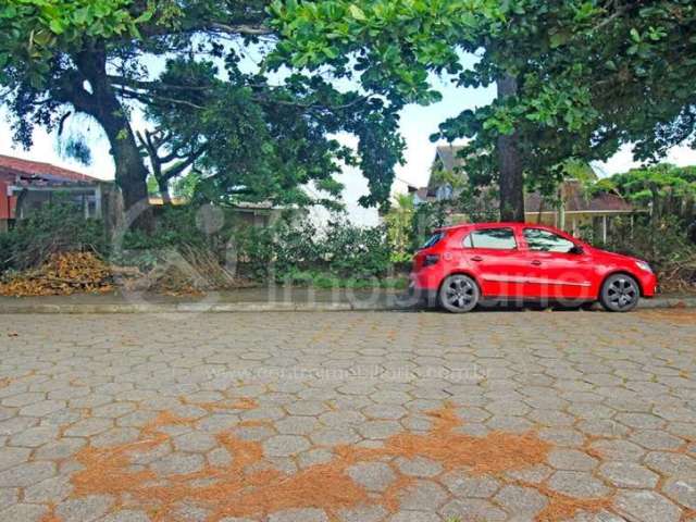 TERRENO à venda em Peruíbe, no bairro Centro