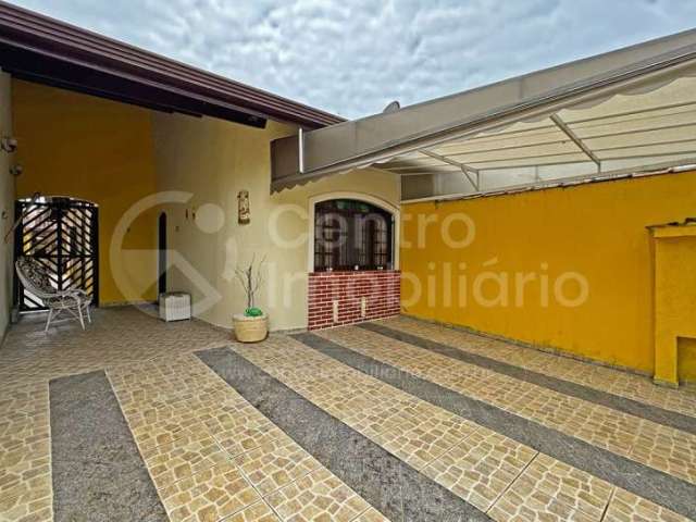 CASA à venda com 2 quartos em Peruíbe, no bairro Stella Maris