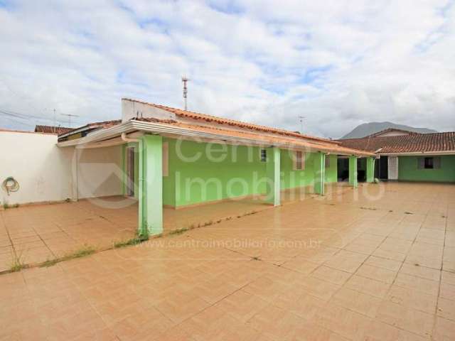 CASA à venda com 2 quartos em Peruíbe, no bairro Stella Maris