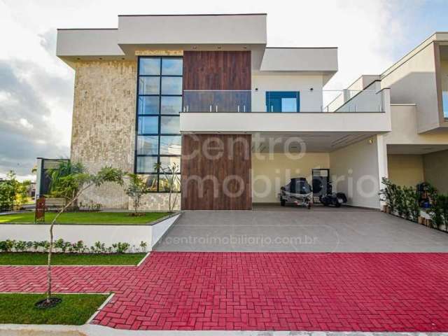 CASA à venda com piscina e 4 quartos em Peruíbe, no bairro Residencial Flora Rica