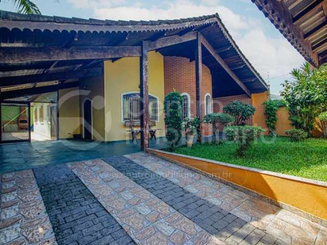 CASA à venda com 3 quartos em Peruíbe, no bairro Estancia Balnearia Convento Velho