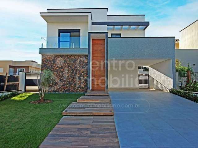 CASA à venda com piscina e 4 quartos em Peruíbe, no bairro Bougainvillee IV