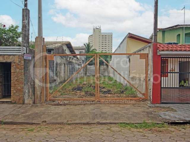 TERRENO à venda em Peruíbe, no bairro Centro