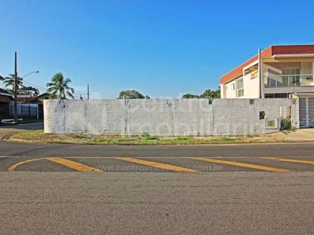 TERRENO à venda em Peruíbe, no bairro Stella Maris